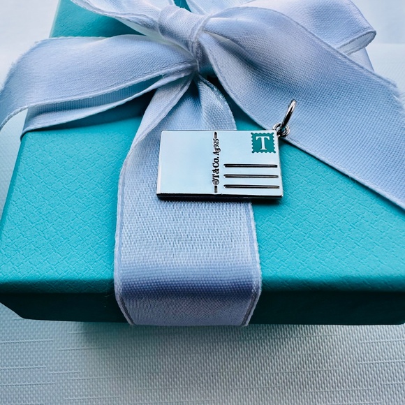 NEW Tiffany & Co Miami Postcard Charm in Silver - Picture 3 of 3